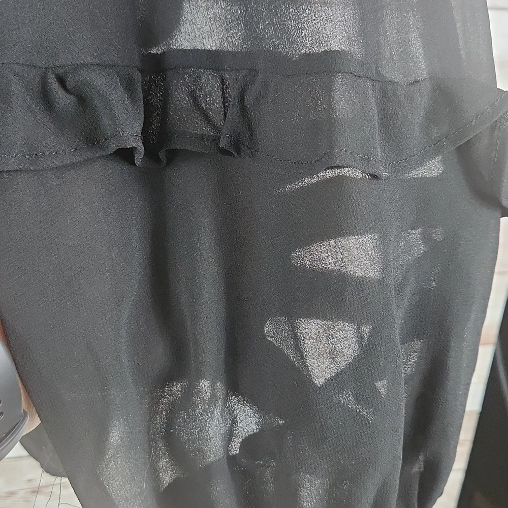 Calvin Klein, Women's Black Tunic Top With Sheer Ballon Long Sleeves and Cuffs. - Picture 10 of 11
